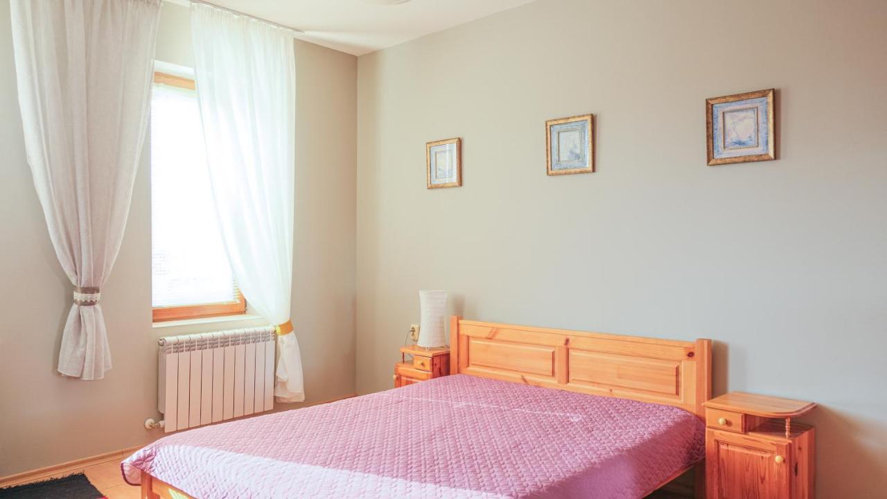 The Sunny Guest House Of Veliko Tarnovo-Amazing View, Top Location Екстер'єр фото