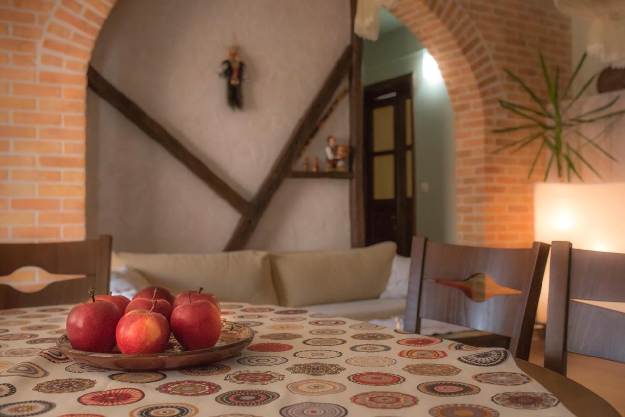 The Sunny Guest House Of Veliko Tarnovo-Amazing View, Top Location Екстер'єр фото
