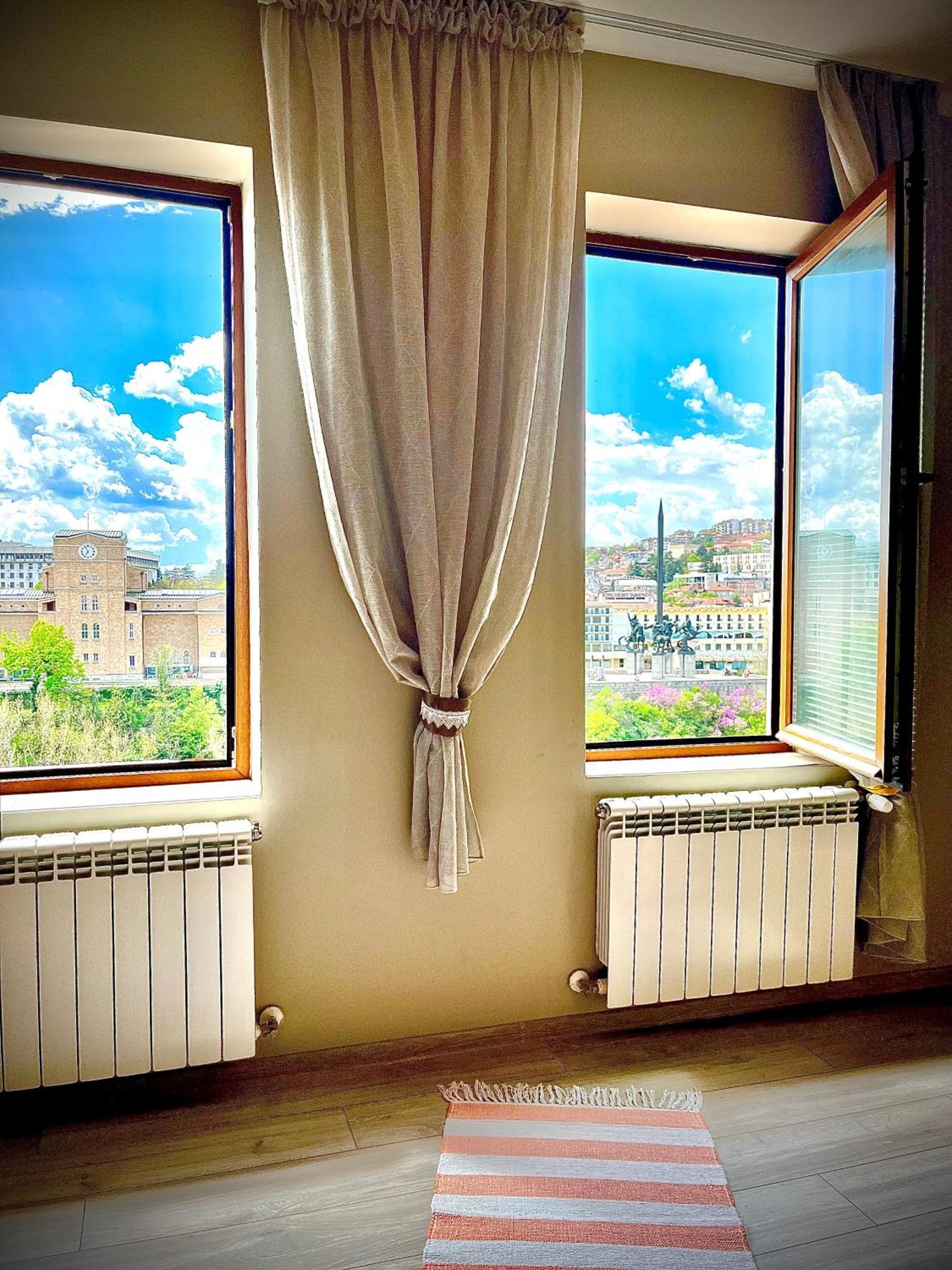 The Sunny Guest House Of Veliko Tarnovo-Amazing View, Top Location Екстер'єр фото